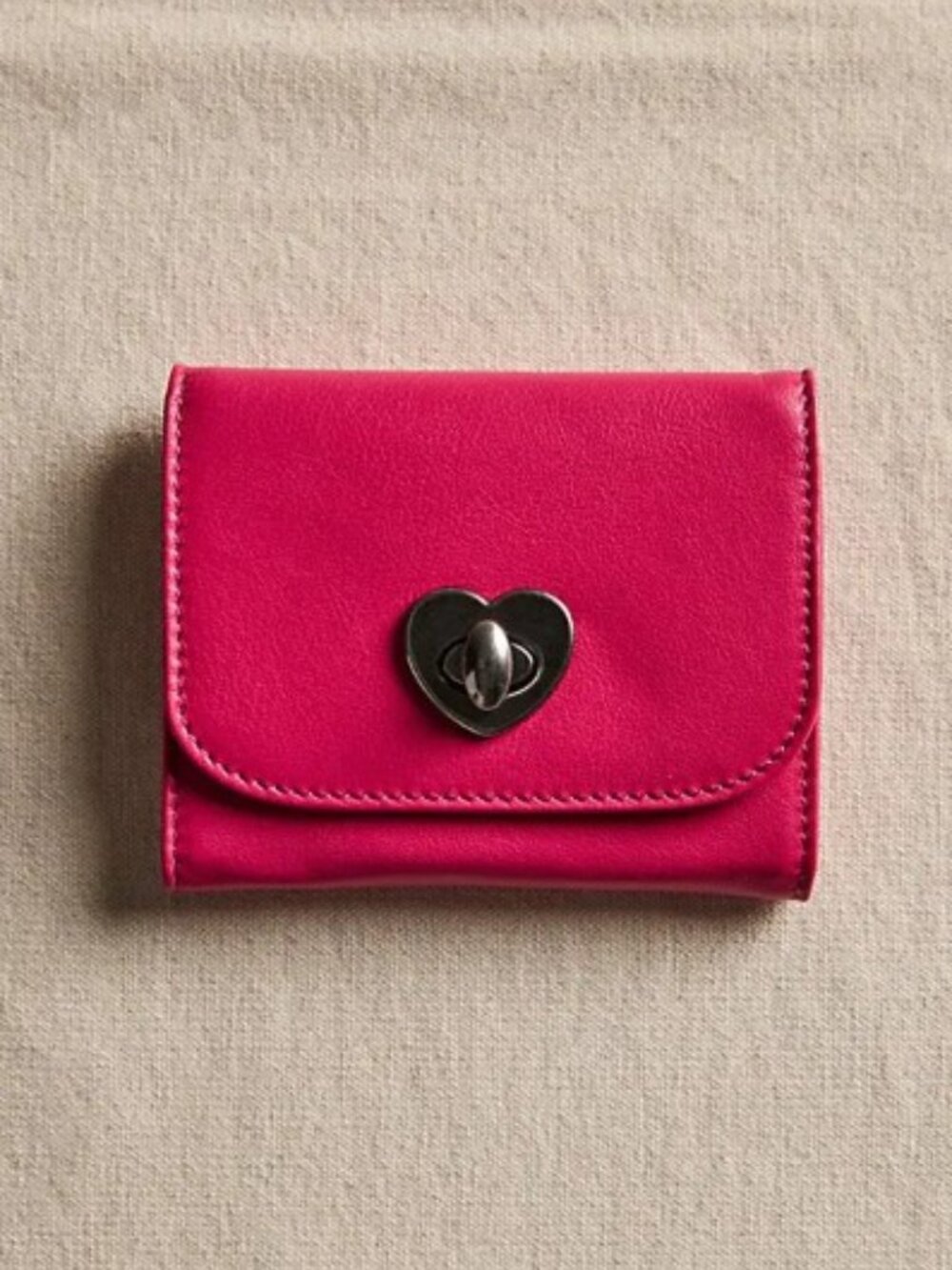 NWT Free People “Lock It Up” Leather Tri-Fold Wallet – Pink 💖